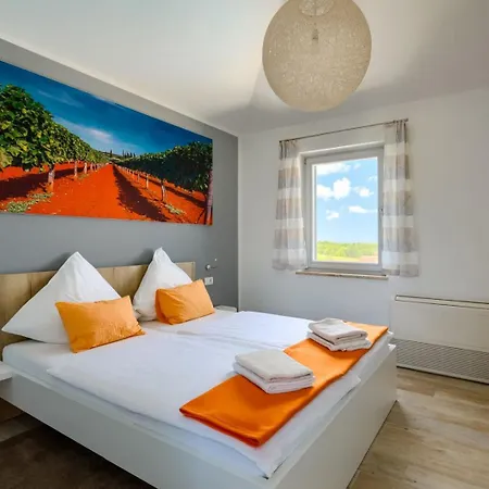 别墅 Beautiful Marika With Pool In Vizinada